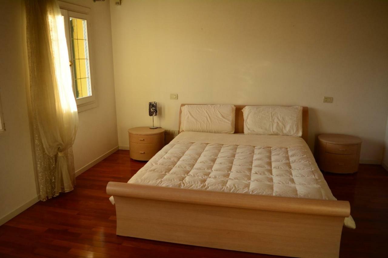 Villa Loredana Elegant Villa With Private Bathroom Spinea Exterior photo